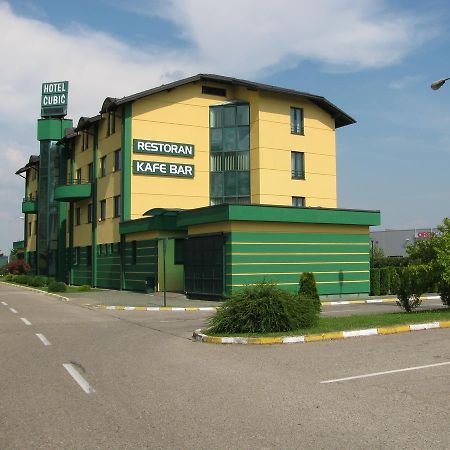 Hotel Cubic Laktaši Exterior foto